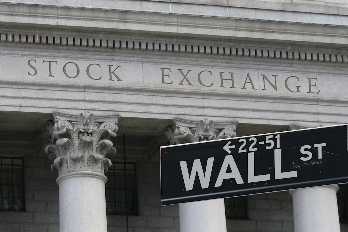 Is the stock market open on Memorial Day? Here's the holiday trading schedule in 2026.