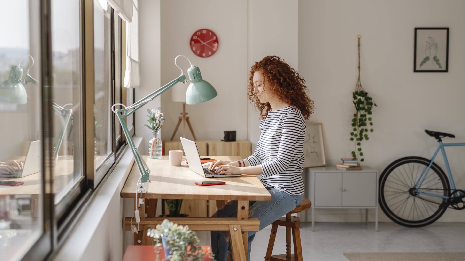 Want to land a remote job in 2025? These 20 companies are hiring