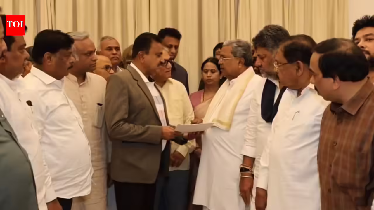 'It was by mistake that I entered politics': Karnataka CM Siddaramaiah resigns from post, DK Shivakumar t