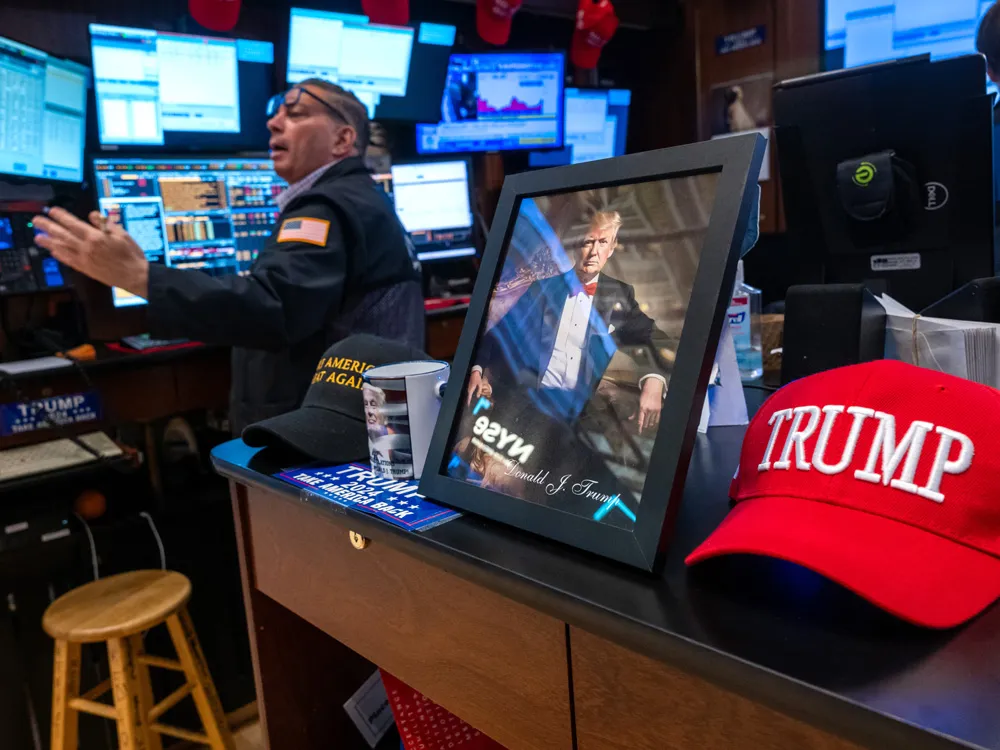 Big investors shift away from U.S. markets