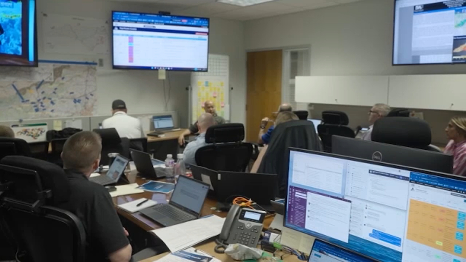 AI Hurricane forecasts: Artificial Intelligence speed and human insight make solid team for more accurate predictions