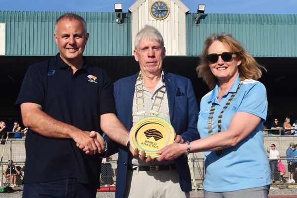 Irish Schools’ Athletics Association honoured with World Athletics Heritage Plaque