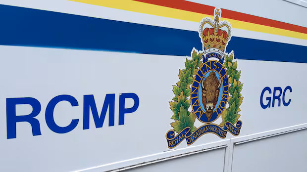 Central Alberta collision kills 4 people, including 2 young girls: RCMP