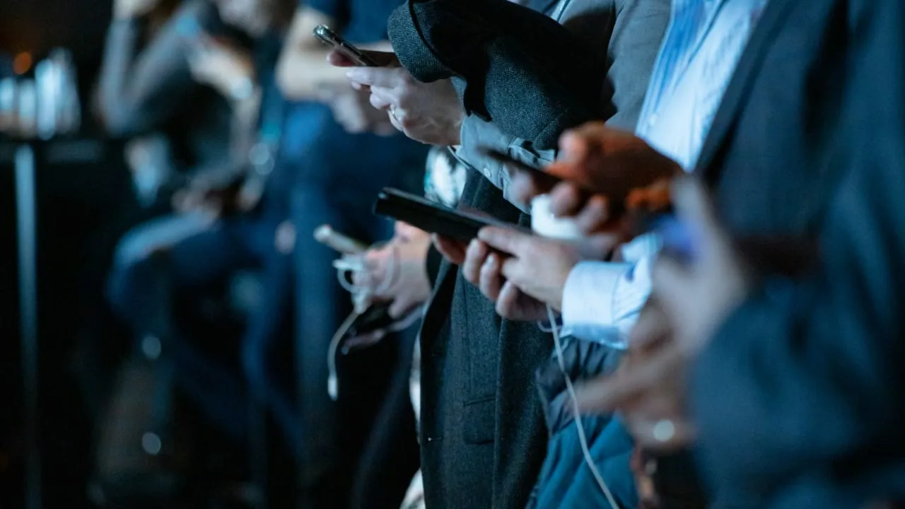 Why startups use localized social strategies in 2026