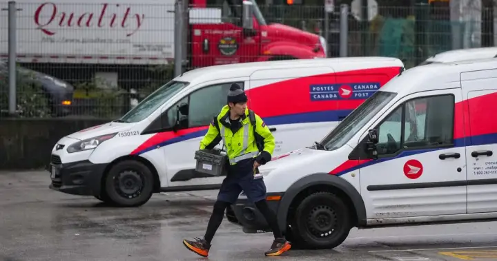 Canada Post workers accept new contract with 85 per cent in favour