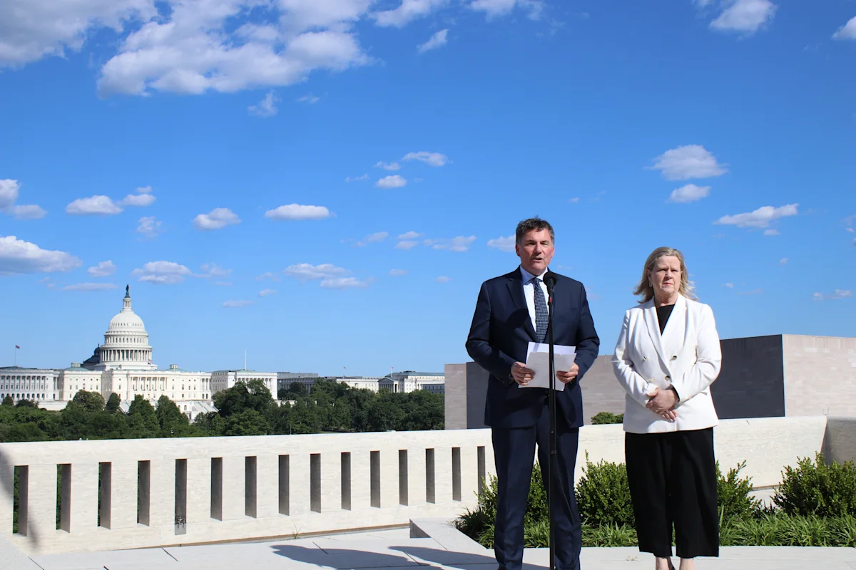 LeBlanc speaks after meeting with Trump's trade czar