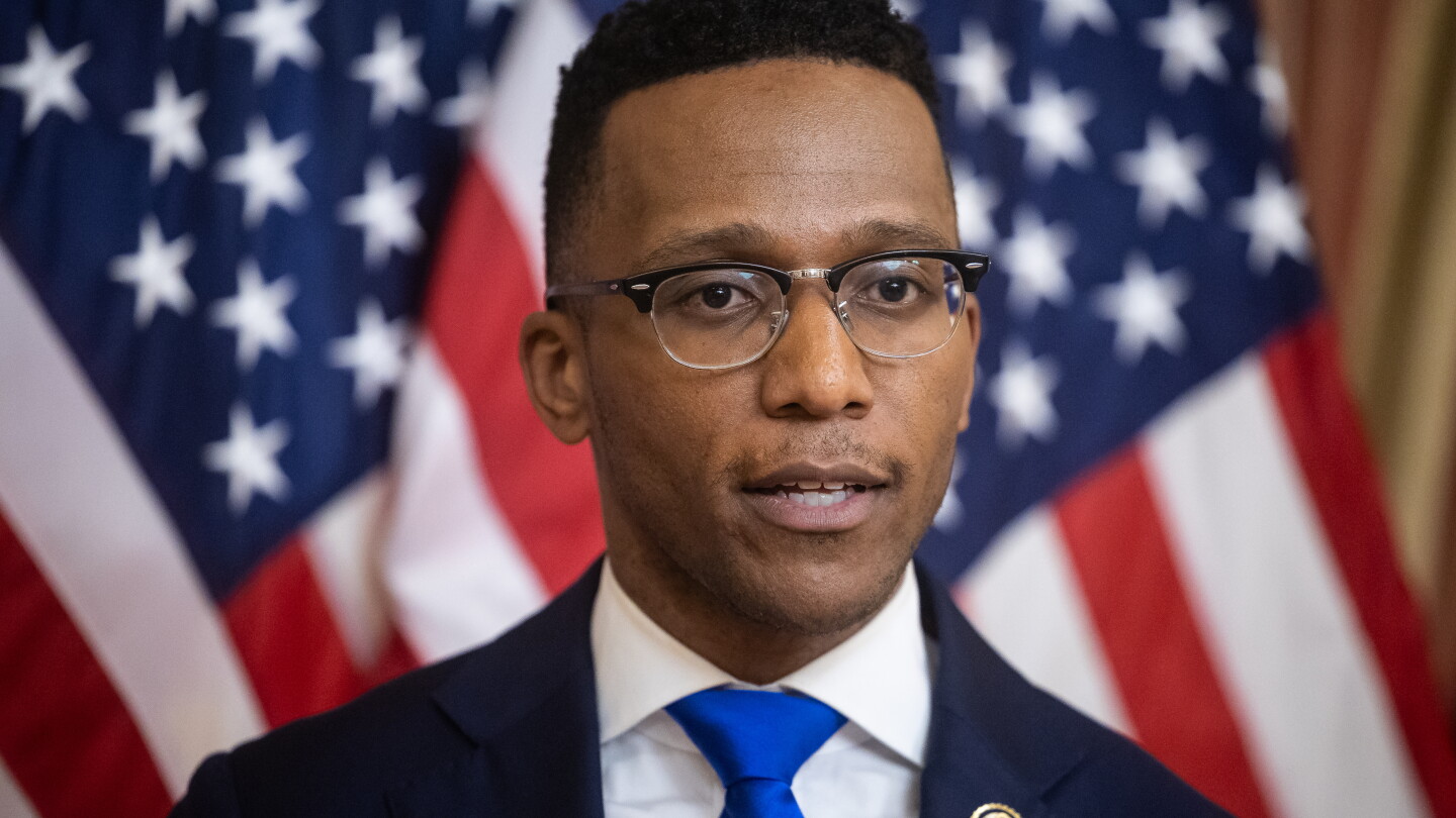 Democratic Congressman Blames Technology Hiccup for STOCK Act Violation