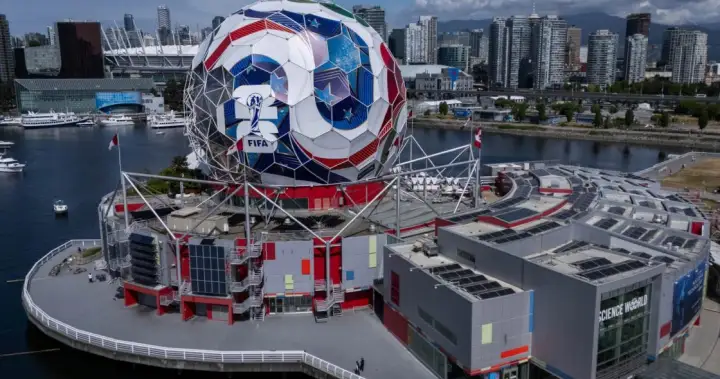 FIFA bans reusable water bottles at World Cup, says water can be bought on site