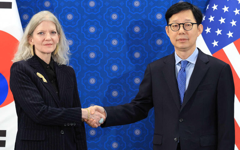 Seoul’s nuclear push, Toyota’s #2 status, India’s ‘cockroach’ politics