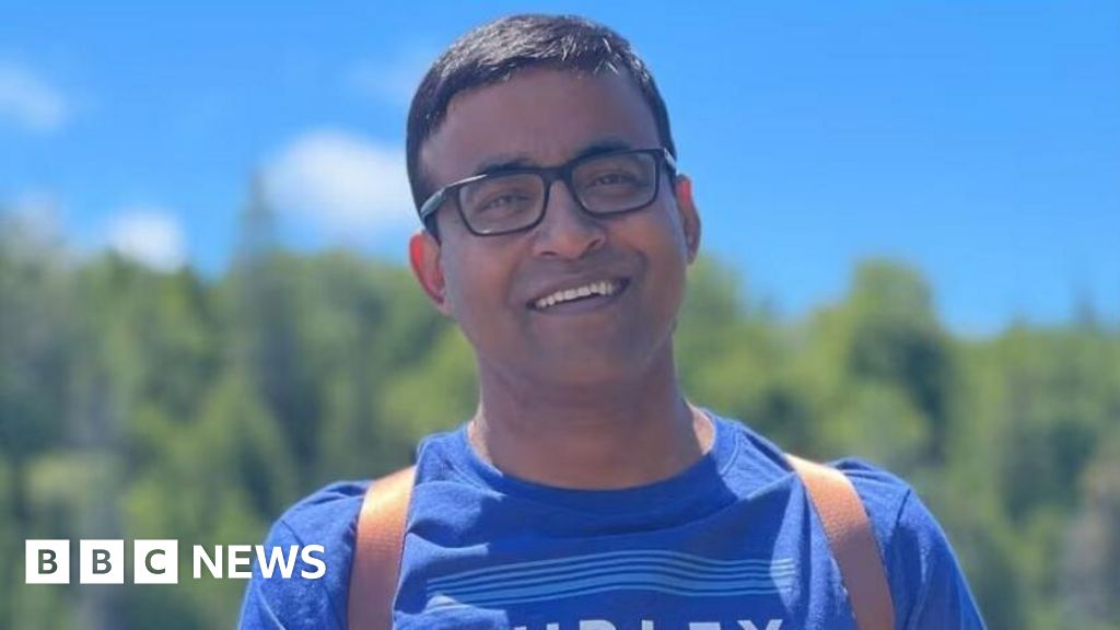 Three Brits admit killing restaurant owner in Canada after 'unpaid bill' row