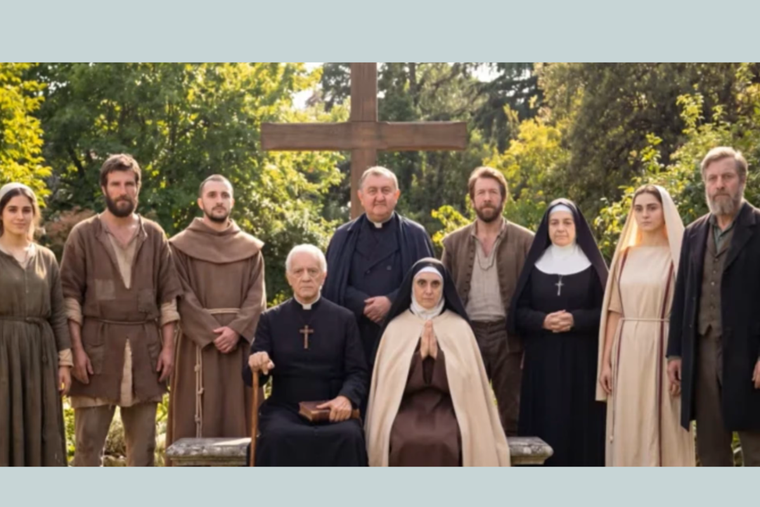 9 Saints and Gaudí Inspire Faithful as Pope’s Visit to Spain Gets Underway