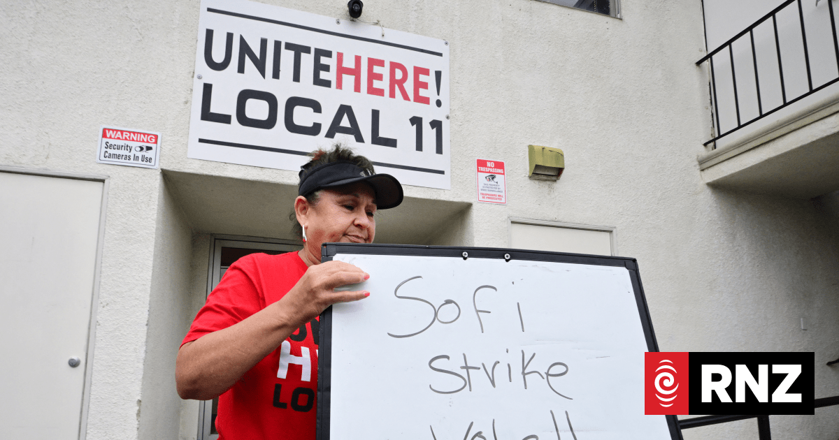 LA stadium workers threaten strike ahead of World Cup