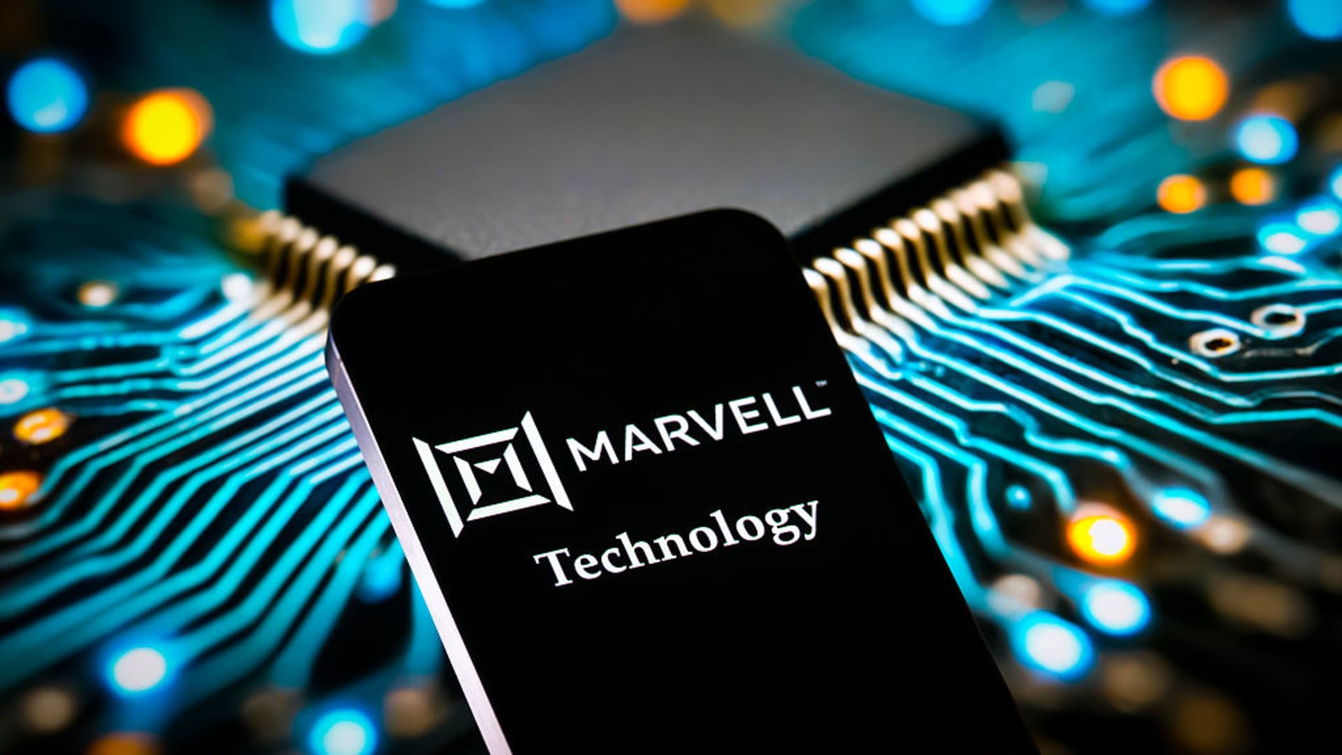 Marvell Technology jumps 10% after news it will join the S&P 500 index