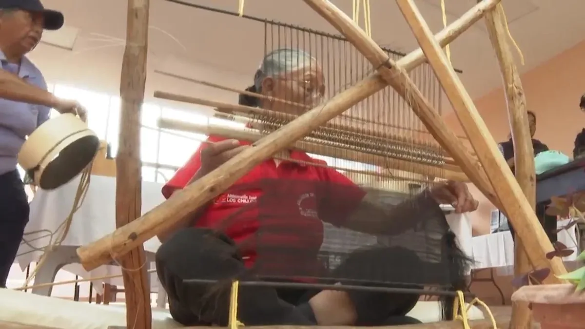 Ecuadorian artisans struggle to preserve traditional hand