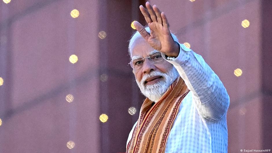 India news: Modi becomes longest