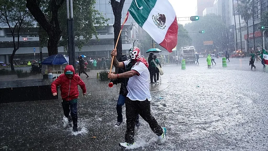 Journalist gunned down in Mexico as World Cup kicks off