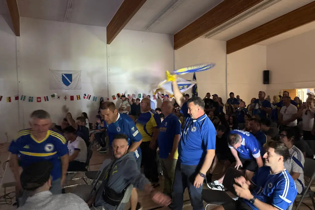 Canada earns 1st-ever point at a men’s World Cup in draw with Bosnia
