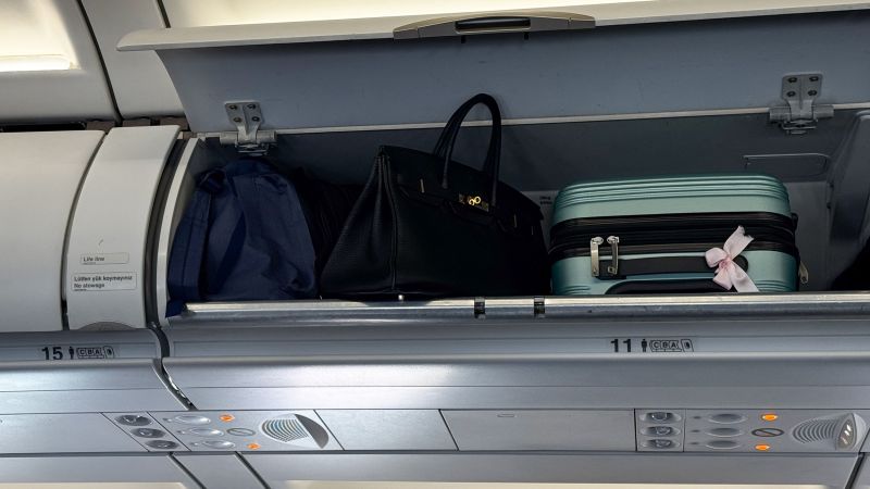 Plane passengers are risking lives during evacuation procedures, industry body warns