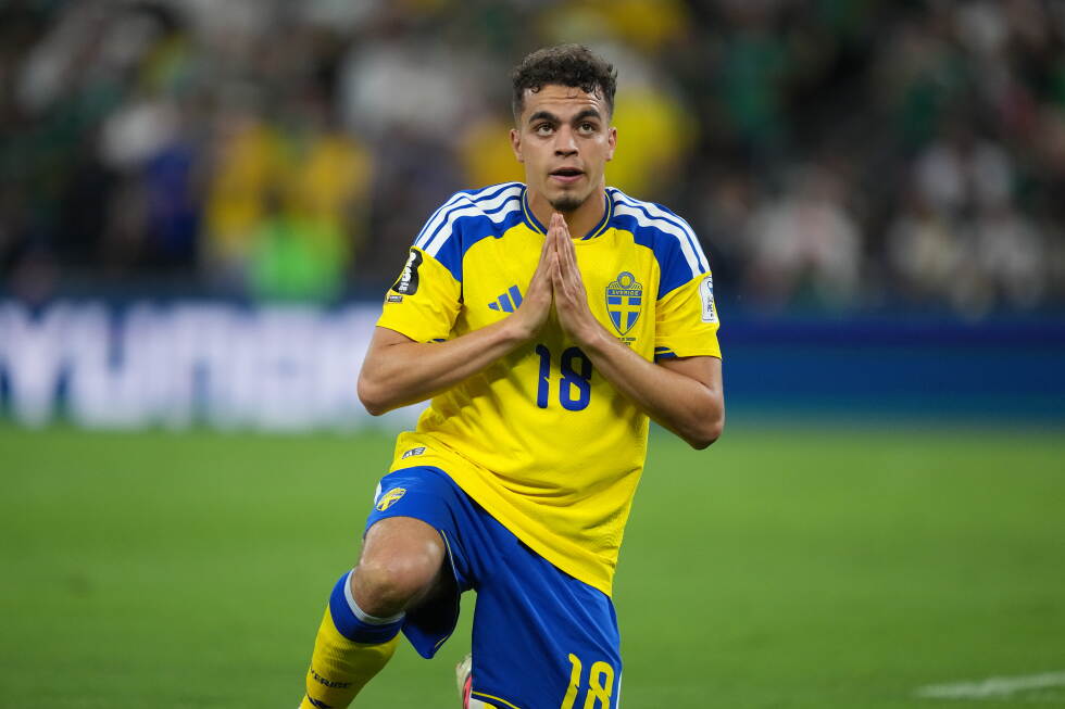 Sweden gets 2 goals from Yasin Ayari and pounds Tunisia 5