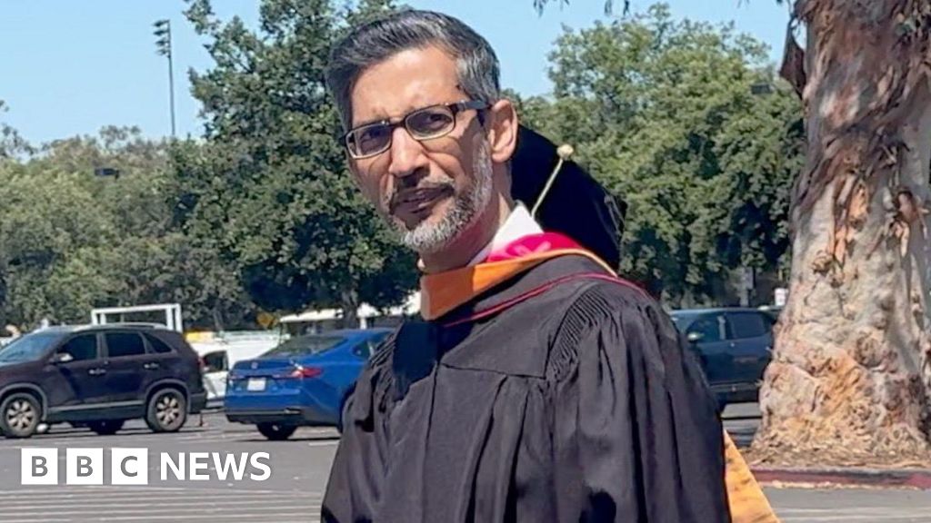 Dozens walk out as Google boss Pichai addresses Stanford graduates