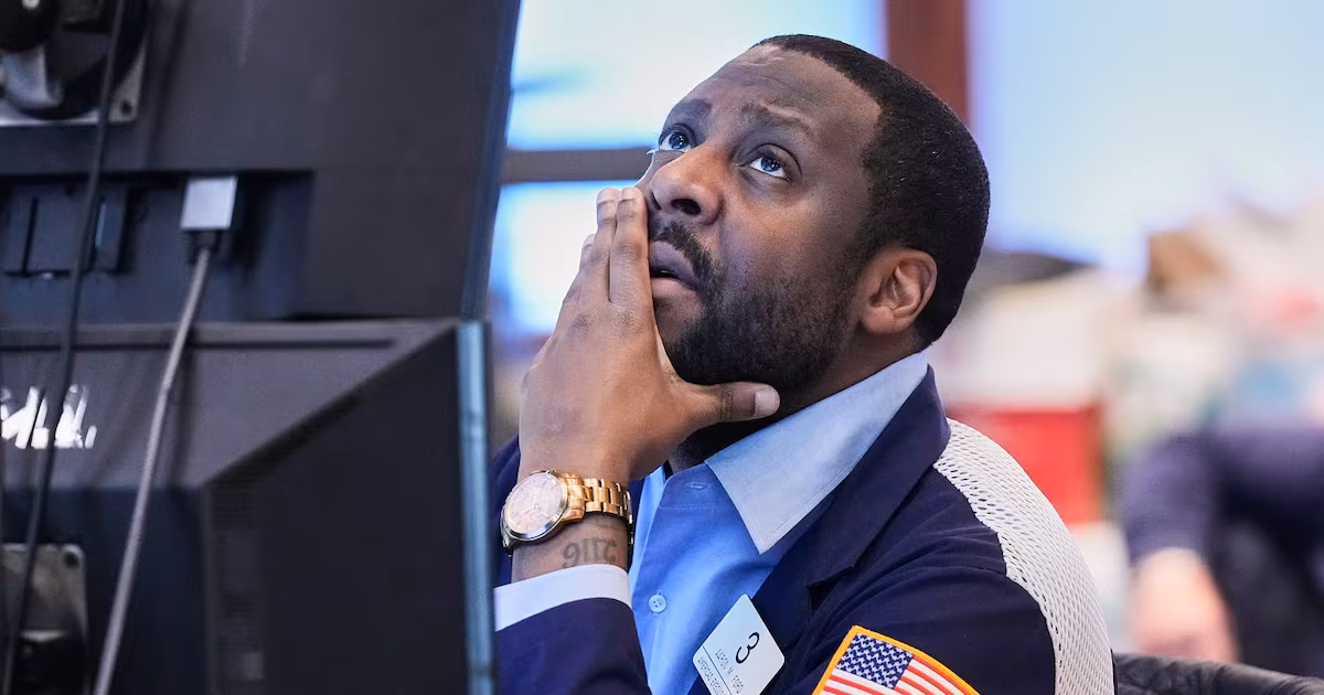Oil drops below US$80 per barrel, while tech stocks weigh on a mixed Wall Street