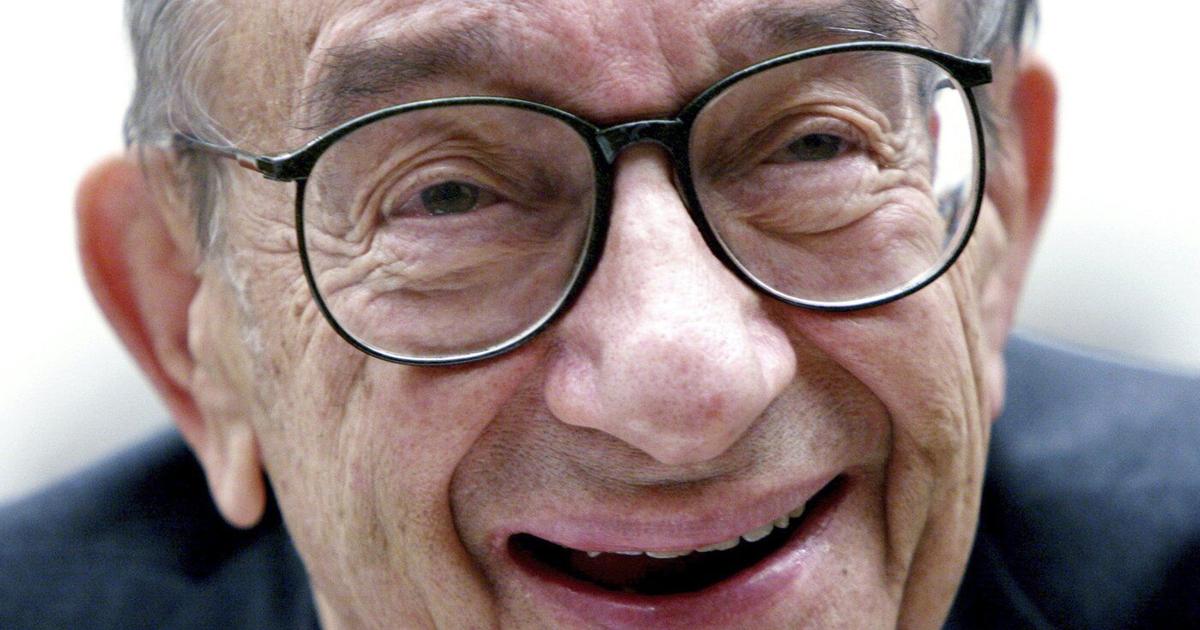 Photos of late Fed chair Alan Greenspan through the years