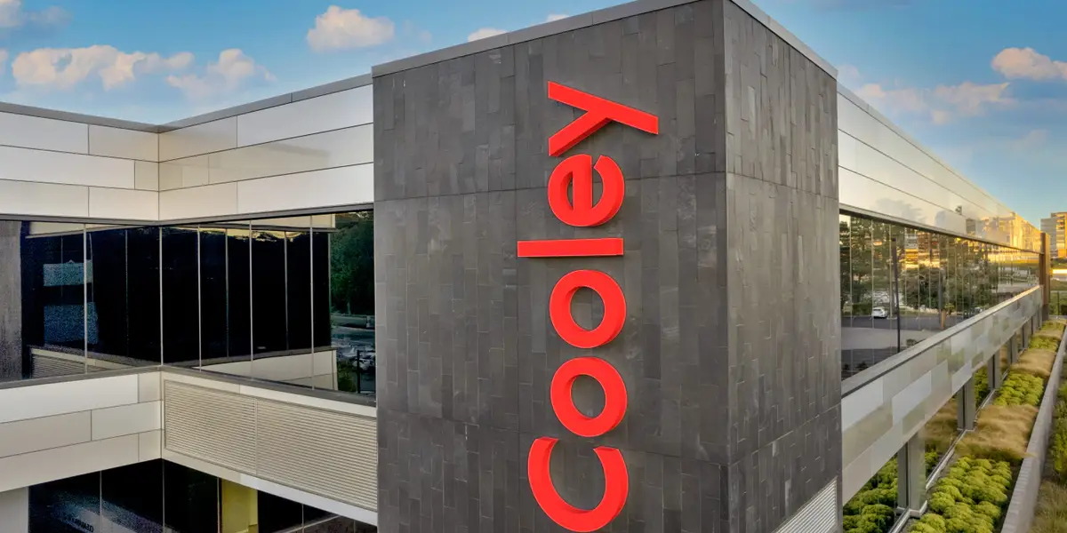 Cooley offers online legal portal for startups