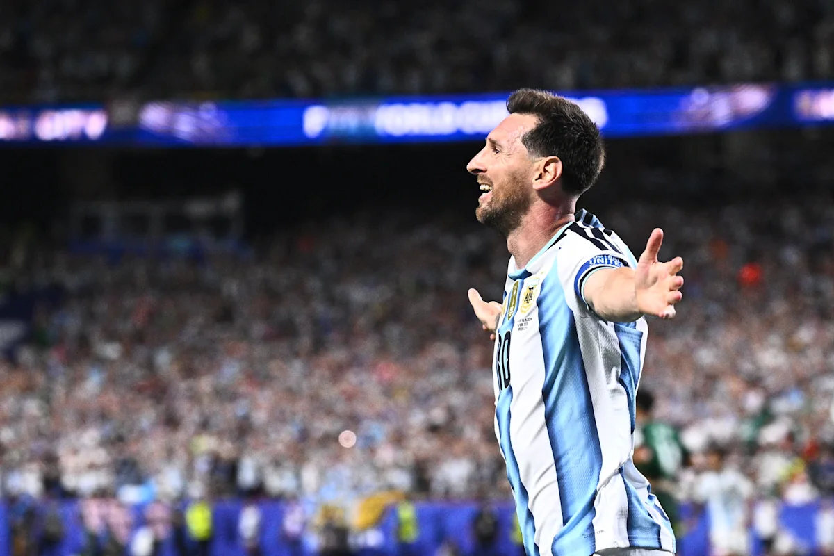 Lionel Messi breaks all