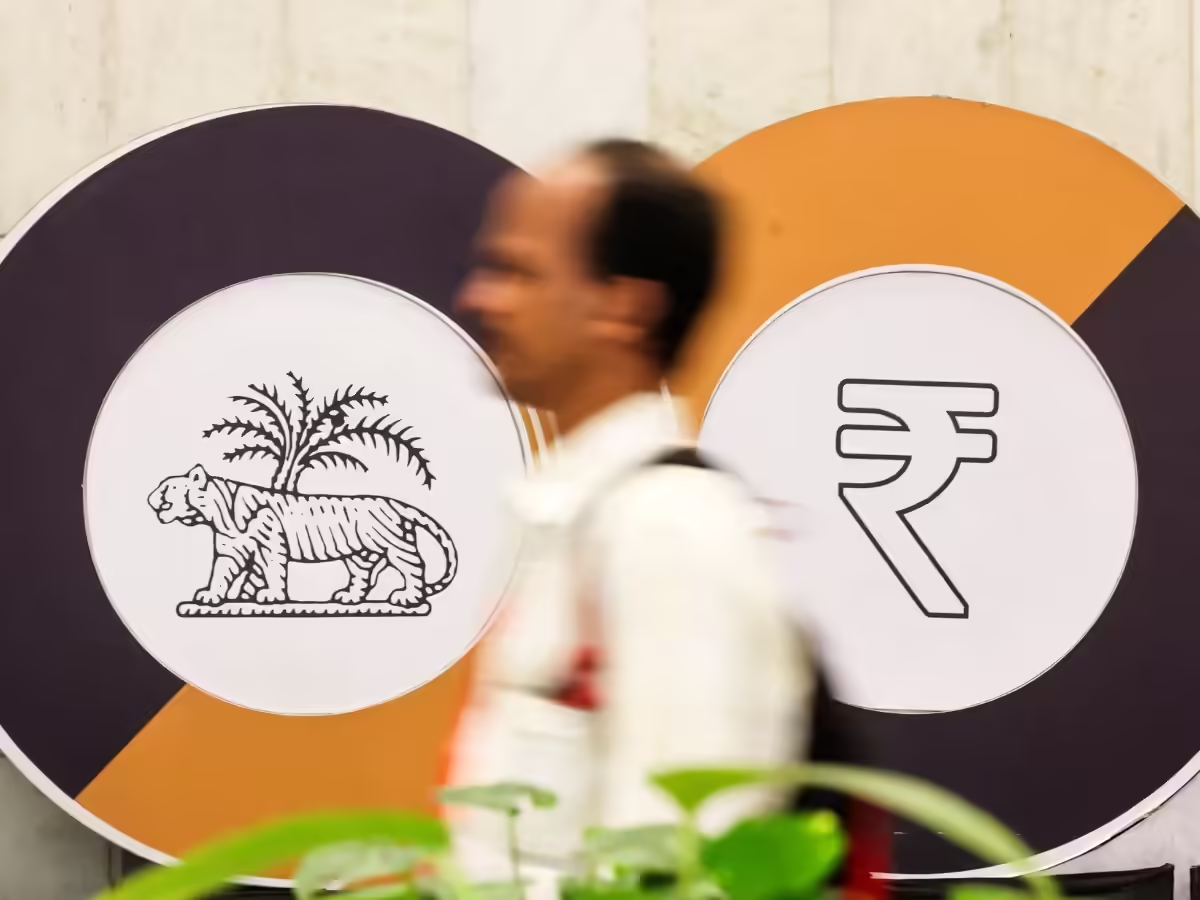 Indian diaspora withdraws $2 bn from banks amid West Asia turmoil
