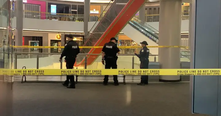 Man dead after falling from escalator at Toronto mall