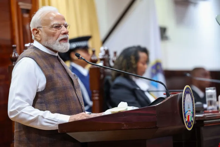 PM Modi honors Mahatma Gandhi, meets diaspora in Seychelles