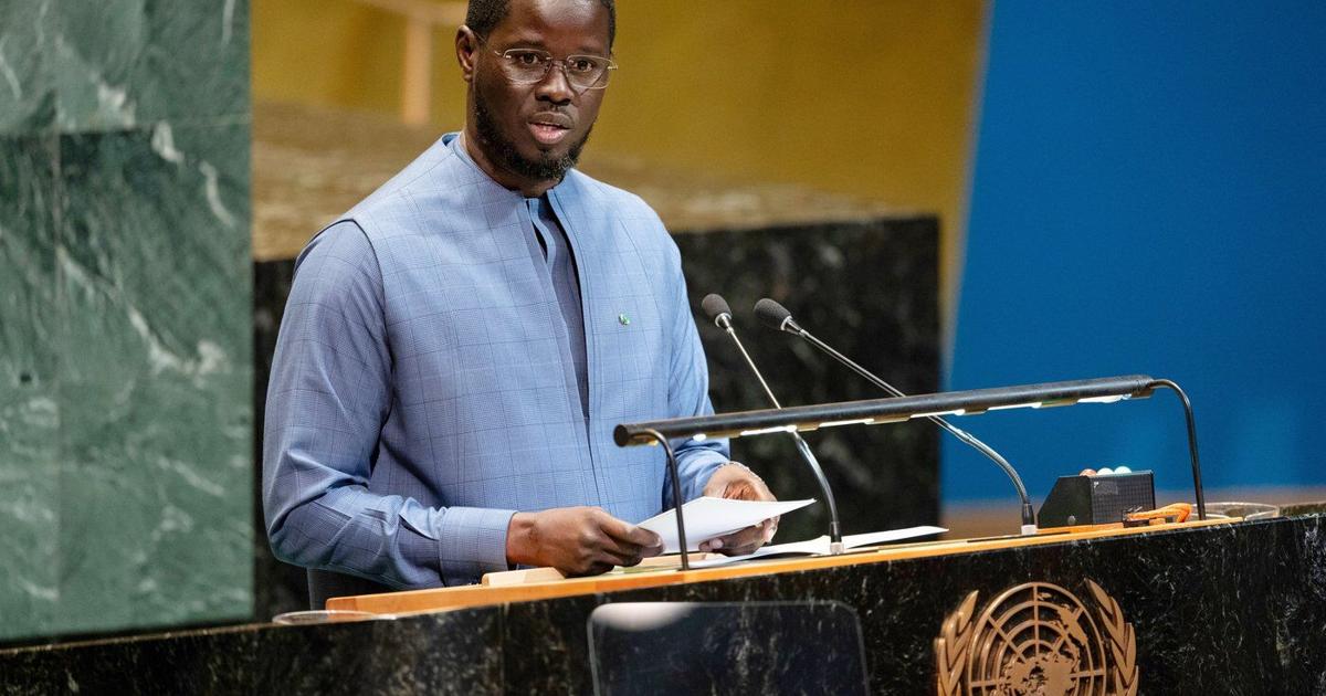 Senegalese lawmakers pass divisive reform curbing presidential powers
