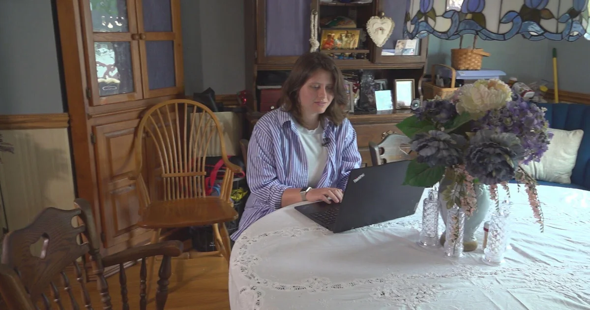 Recent college graduate sounds warning about job hiring scams: "I'm glad I trusted my gut"