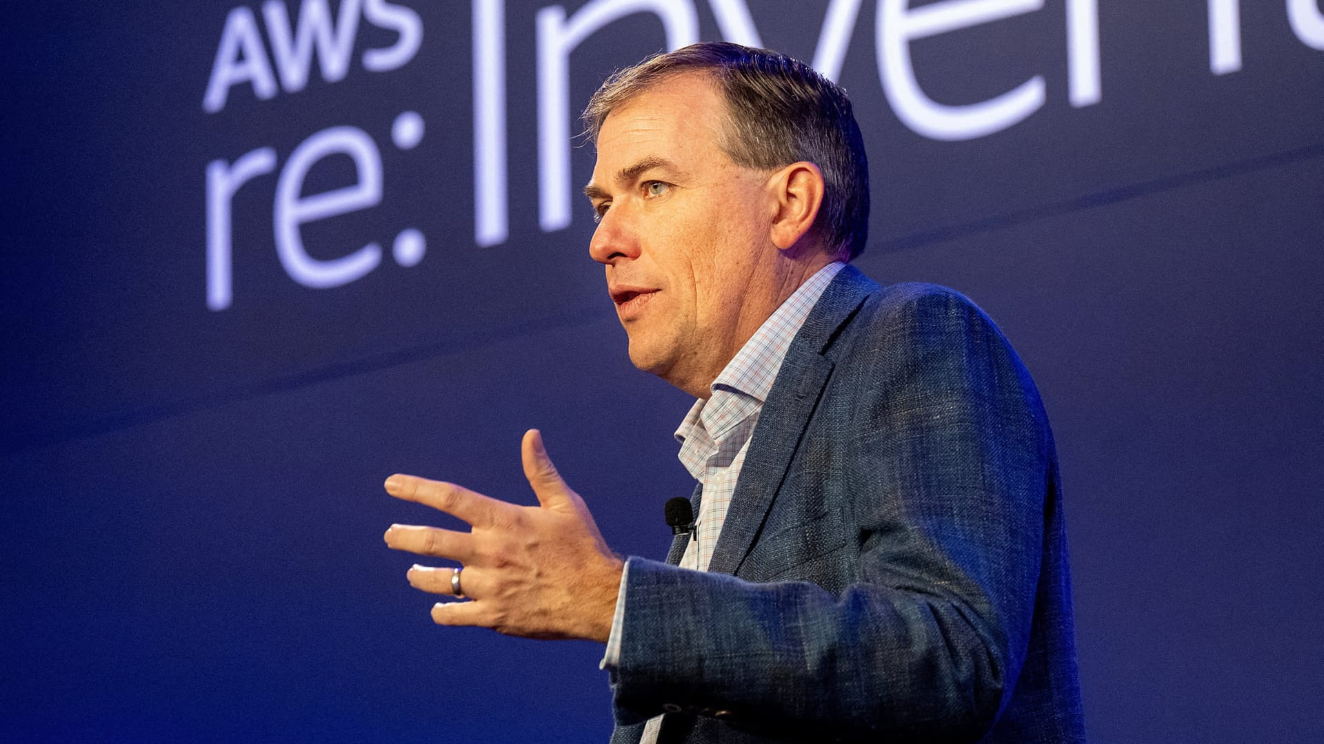 AWS puts $1 billion into new AI unit to embed engineers with customers, joining growing wave