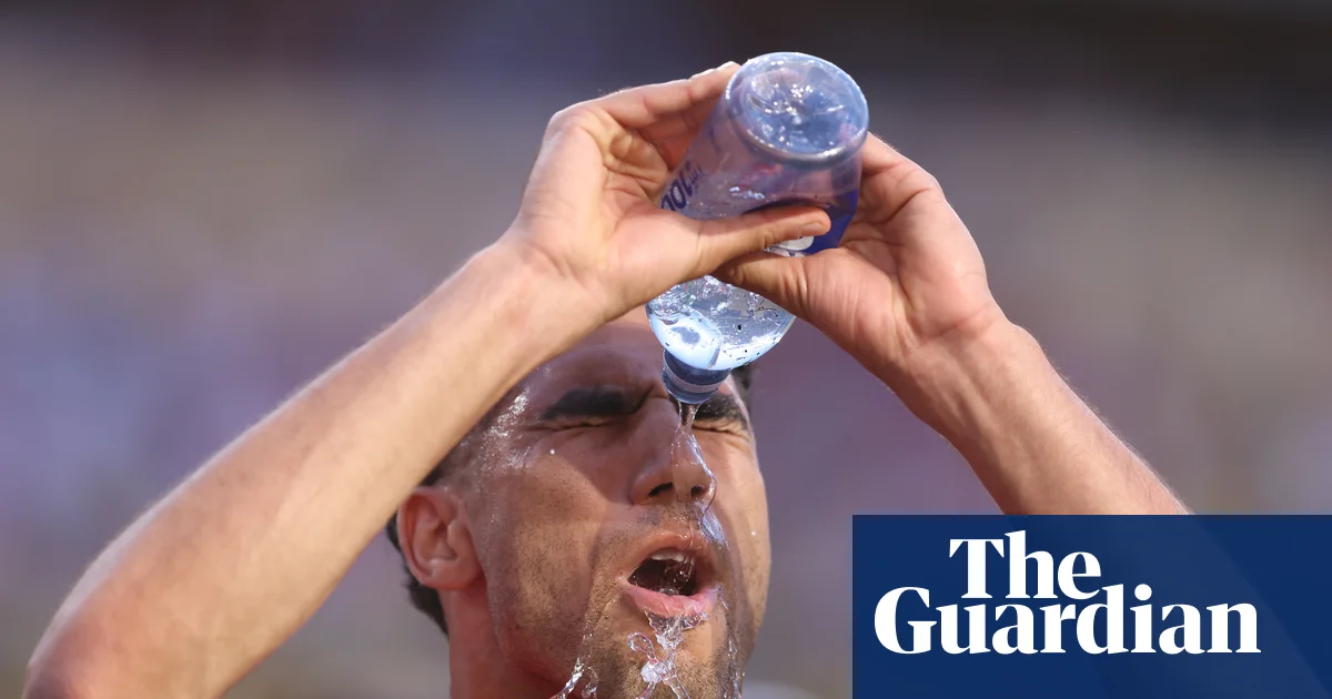World Cup matches played in potentially dangerous heat as players’ union makes climate warning