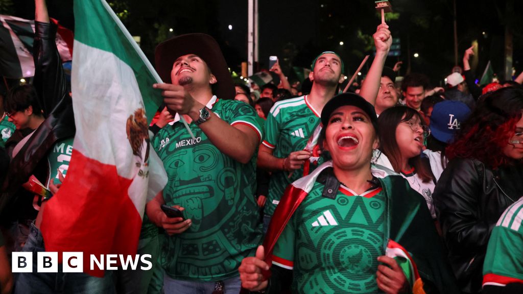 Watch: Mexico fans celebrate as team secure World Cup knockout victory