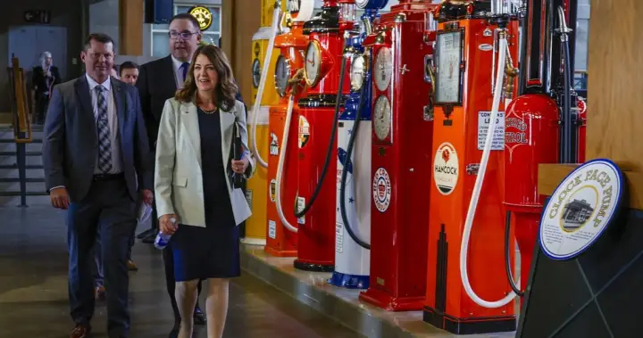 Albertans can now apply for $100 energy rebate payouts