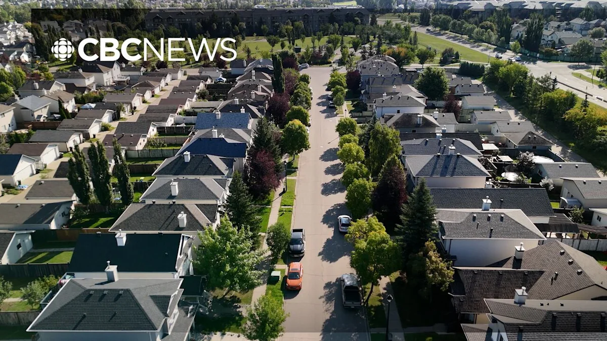 Edmonton councillors consider stricter zoning bylaws for lodging houses