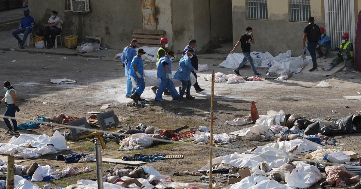 Venezuelans are rushing to identify the bodies of their loved ones as earthquake deaths multiply