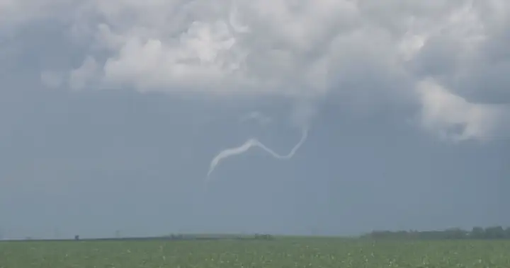 At least 2 tornadoes reported in southwest Saskatchewan: Environment Canada