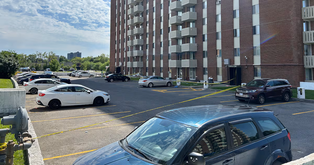 Girl critically injured after falling out of Alta Vista Dr. apartment building
