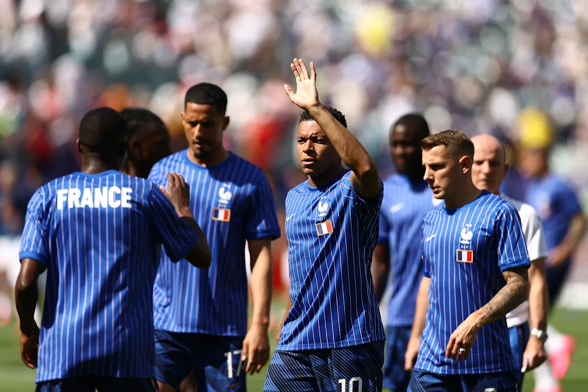 France ousts Paraguay after World Cup Round of 16 kicks off with Morocco's rout of Canada