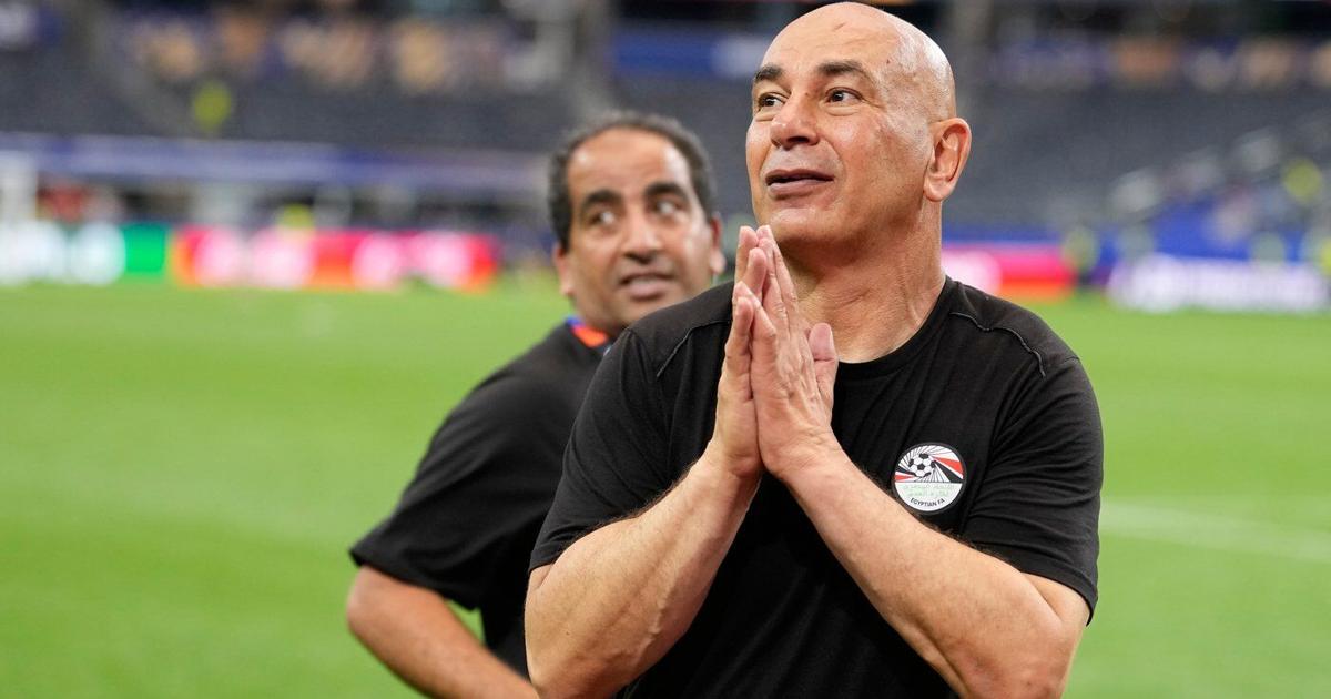 Egypt's coach waved Palestinian flag after winning World Cup game