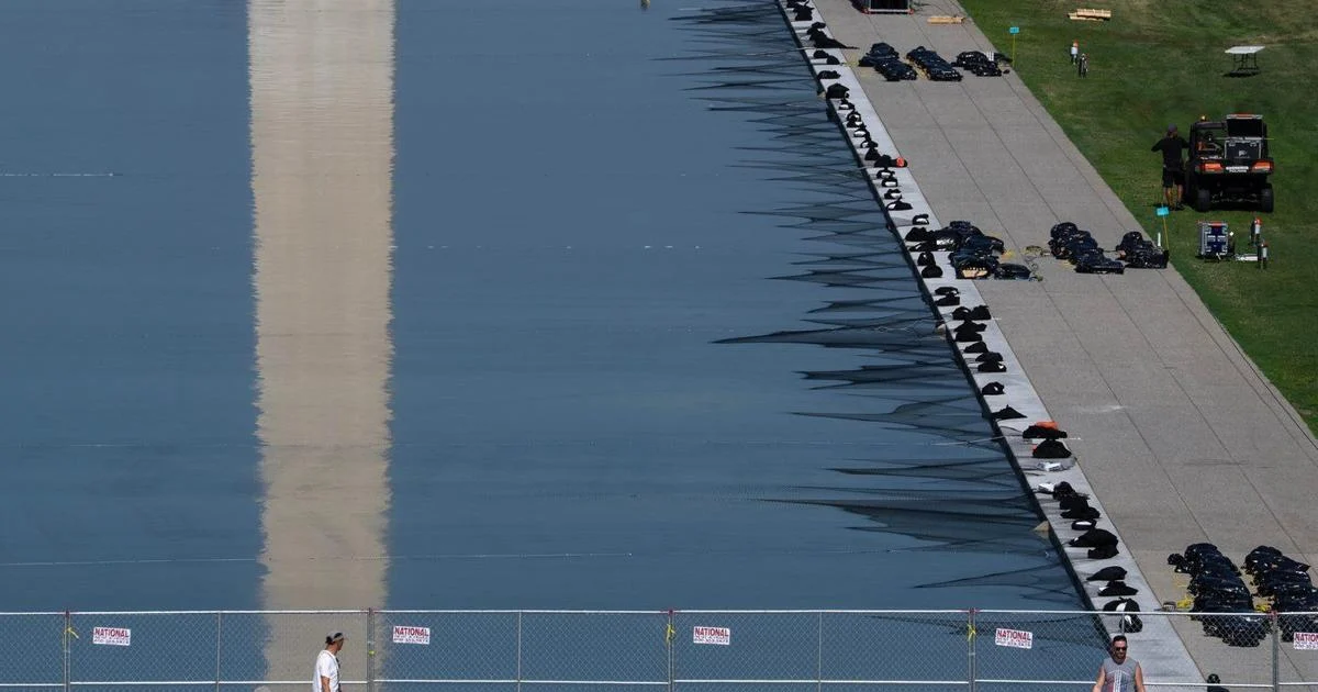 Trump's administration won't seek new bids to repair the Lincoln Memorial Reflecting Pool