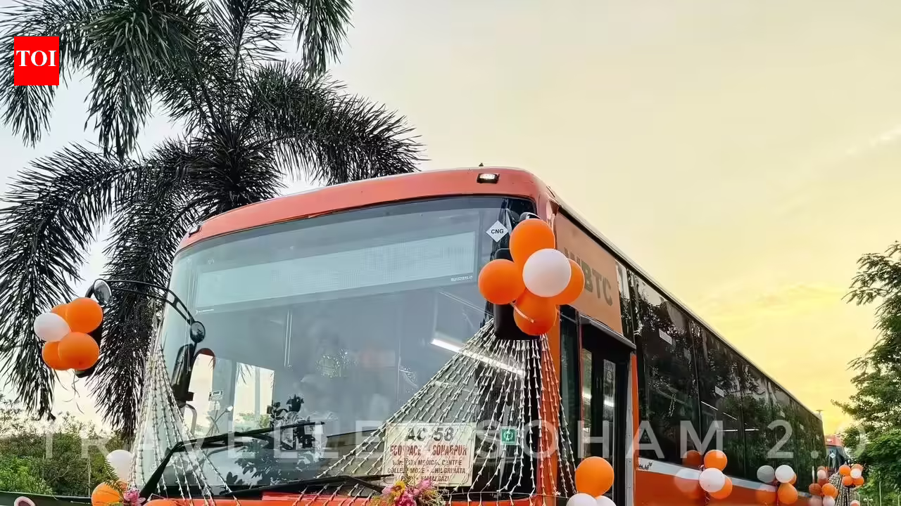 From red to blue to saffron, buses’ changing colours map Bengal’s changing politics