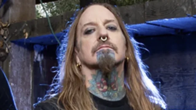 DEVILDRIVER's DEZ FAFARA On Using A.I. To Create Music: 'The Computer Doesn't Have F***ing Heart'