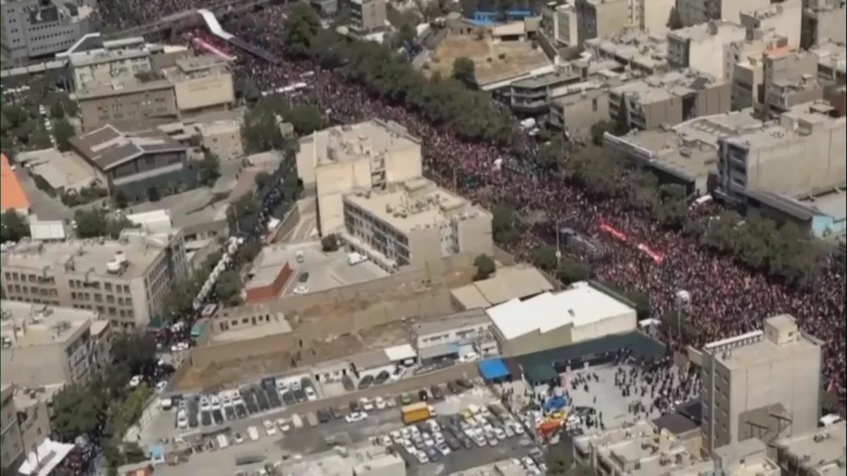 Mourners at Khamenei funeral procession in Tehran vow 'revenge'