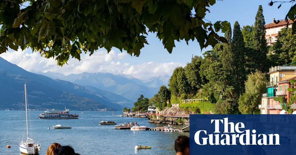 Italian village to impose fines of up to €200 on tourists with bare chests or in swimwear