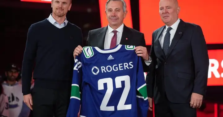 Rogers shutters six local radio stations
