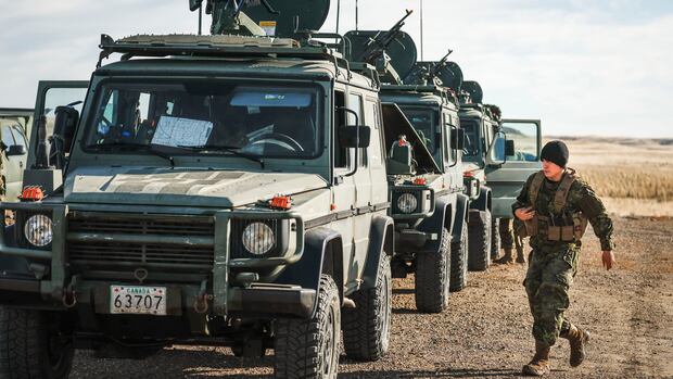Ottawa sidelines foreign firms in $4.9B army vehicle competition